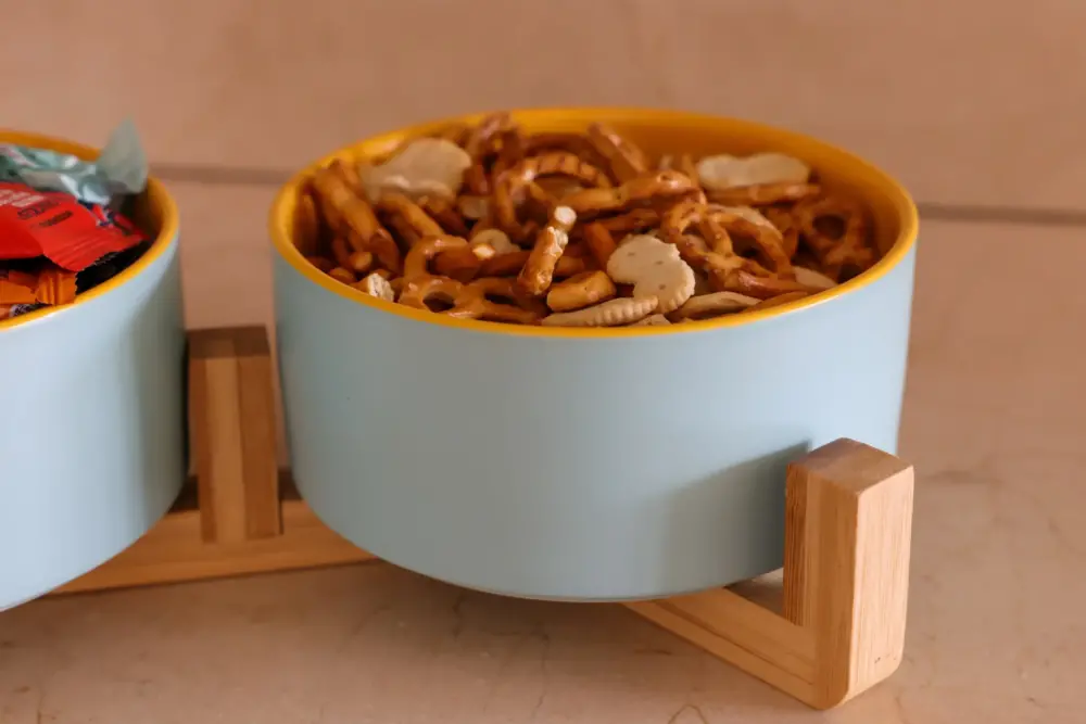 Ceramic Snack Bowls With Bamboo Stand Outer Blue Inner Yellow - Image 4