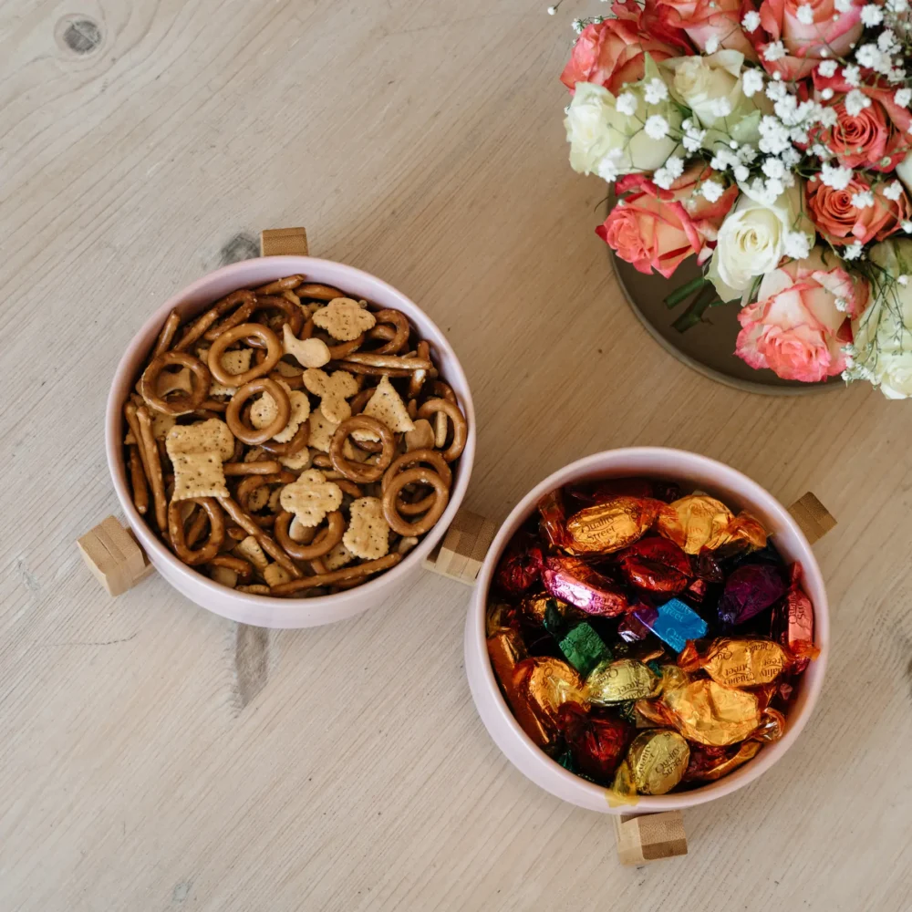 Ceramic Snack Bowls With Bamboo Stand - Pink - Image 5