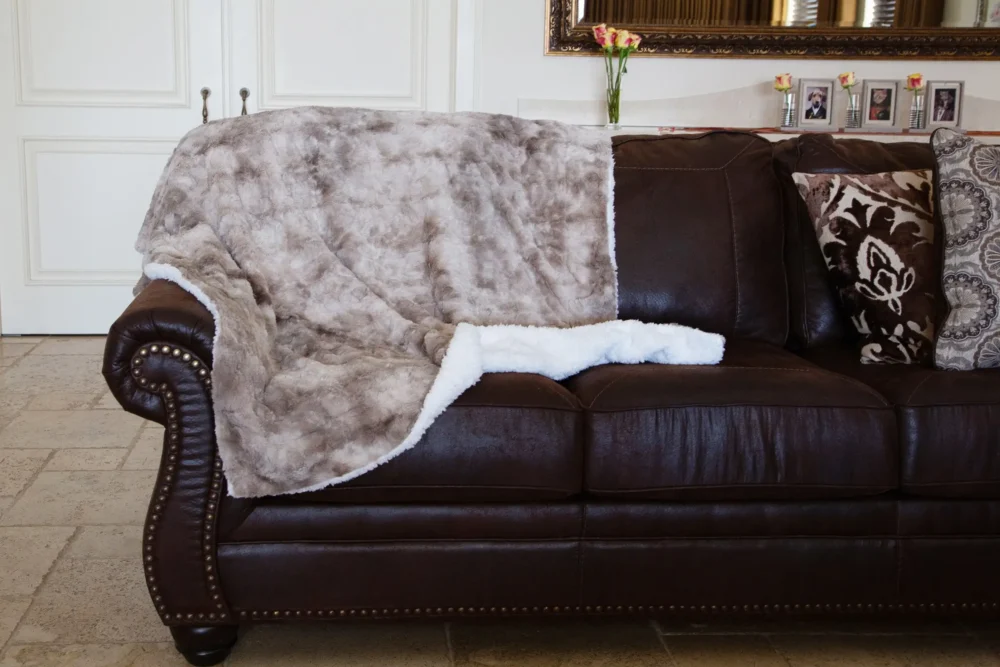 Ultra Soft Luxury Fleece Blanket - Coffee - Image 5